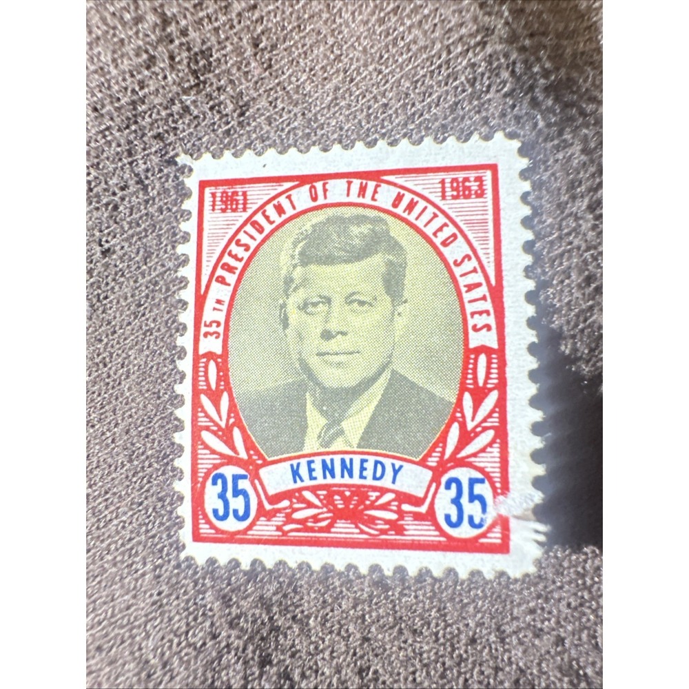 JFK Kennedy 35 US President Stamp 1961 Memorial‎ 35c Red/White